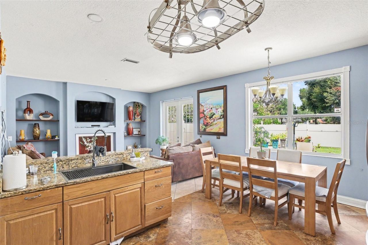 8910 Bridgeford Oaks Drive , Temple Terrace, FL 33637 Photo