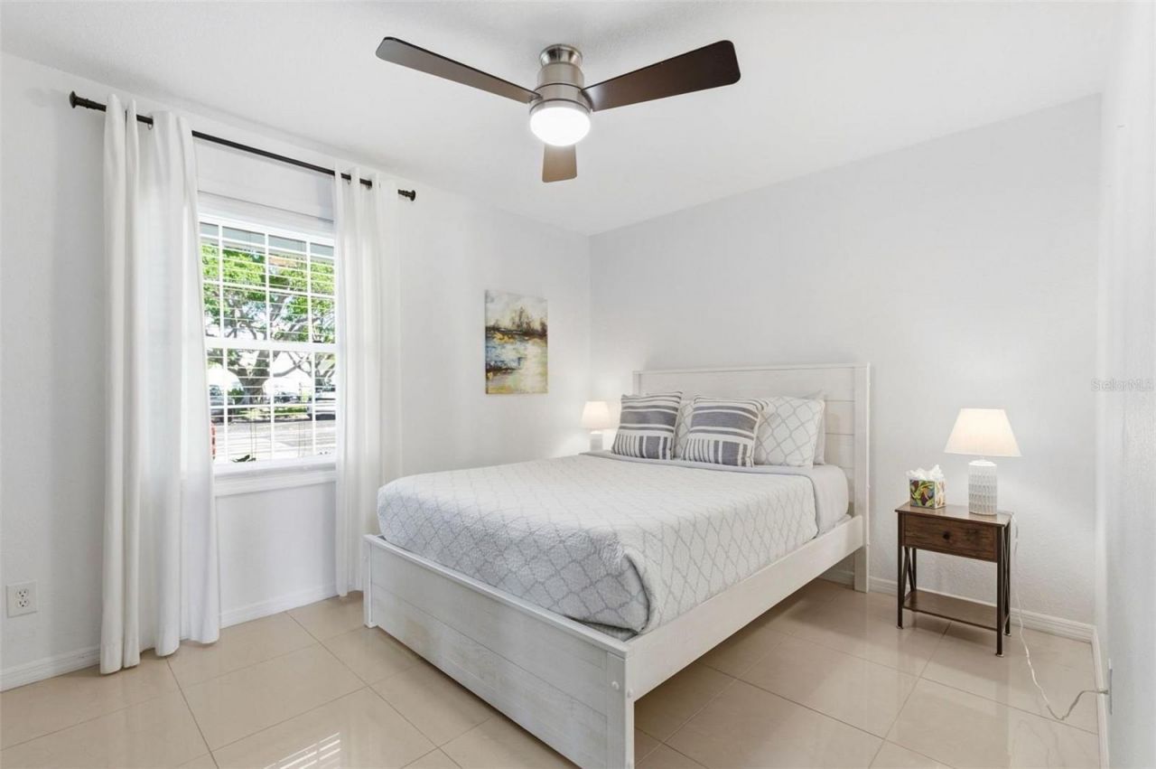 5280 Coquina Key Drive Se, Unit A, Saint Petersburg, FL 33705 Photo