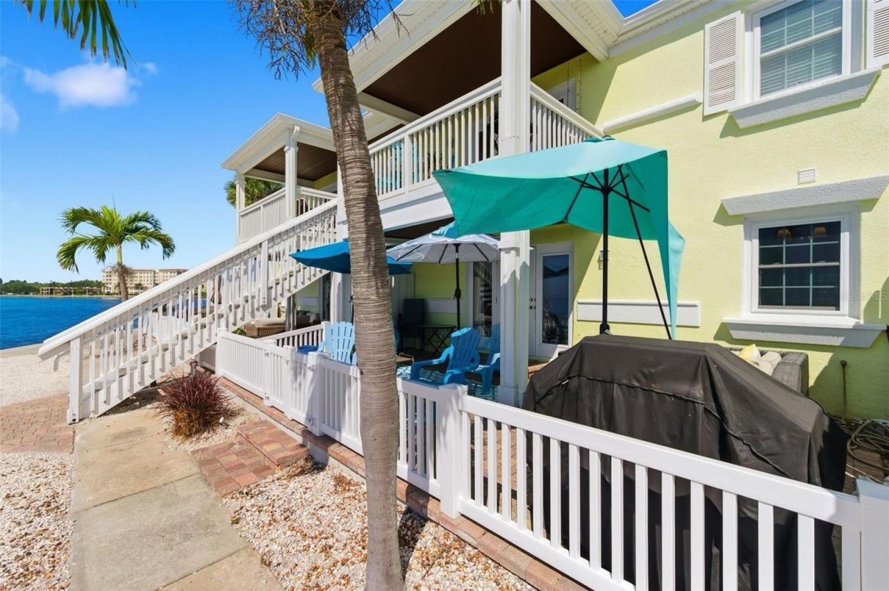 5280 Coquina Key Drive Se, Unit A, Saint Petersburg, FL 33705 Photo