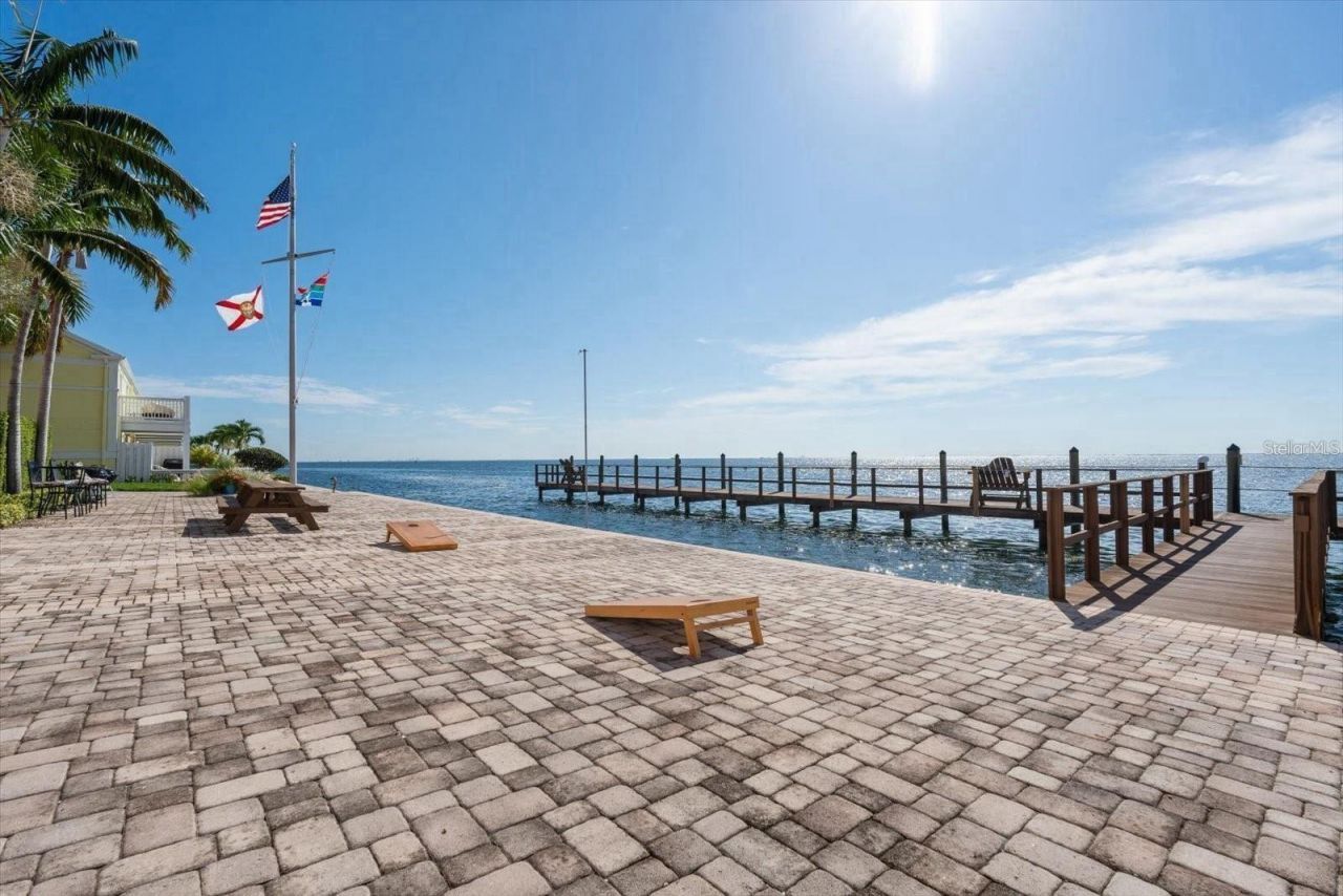5280 Coquina Key Drive Se, Unit A, Saint Petersburg, FL 33705 Photo