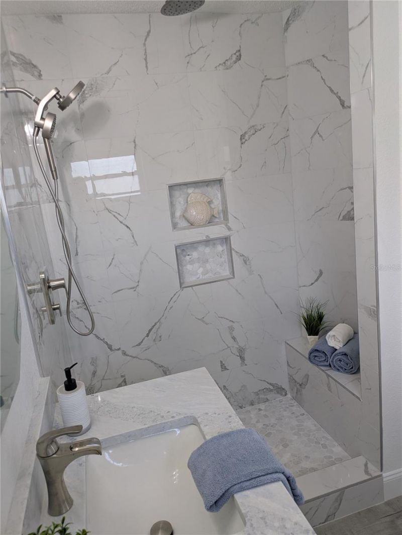 3641 Beach Drive Se, Saint Petersburg, FL 33705 Photo