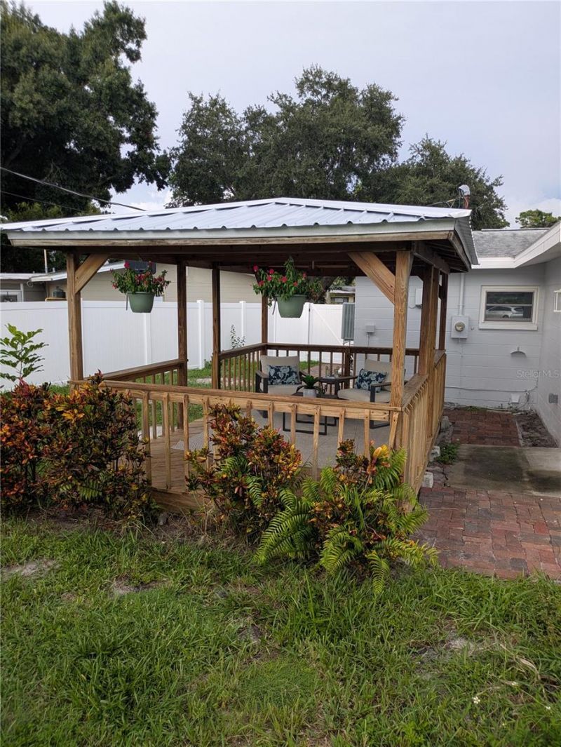 3641 Beach Drive Se, Saint Petersburg, FL 33705 Photo