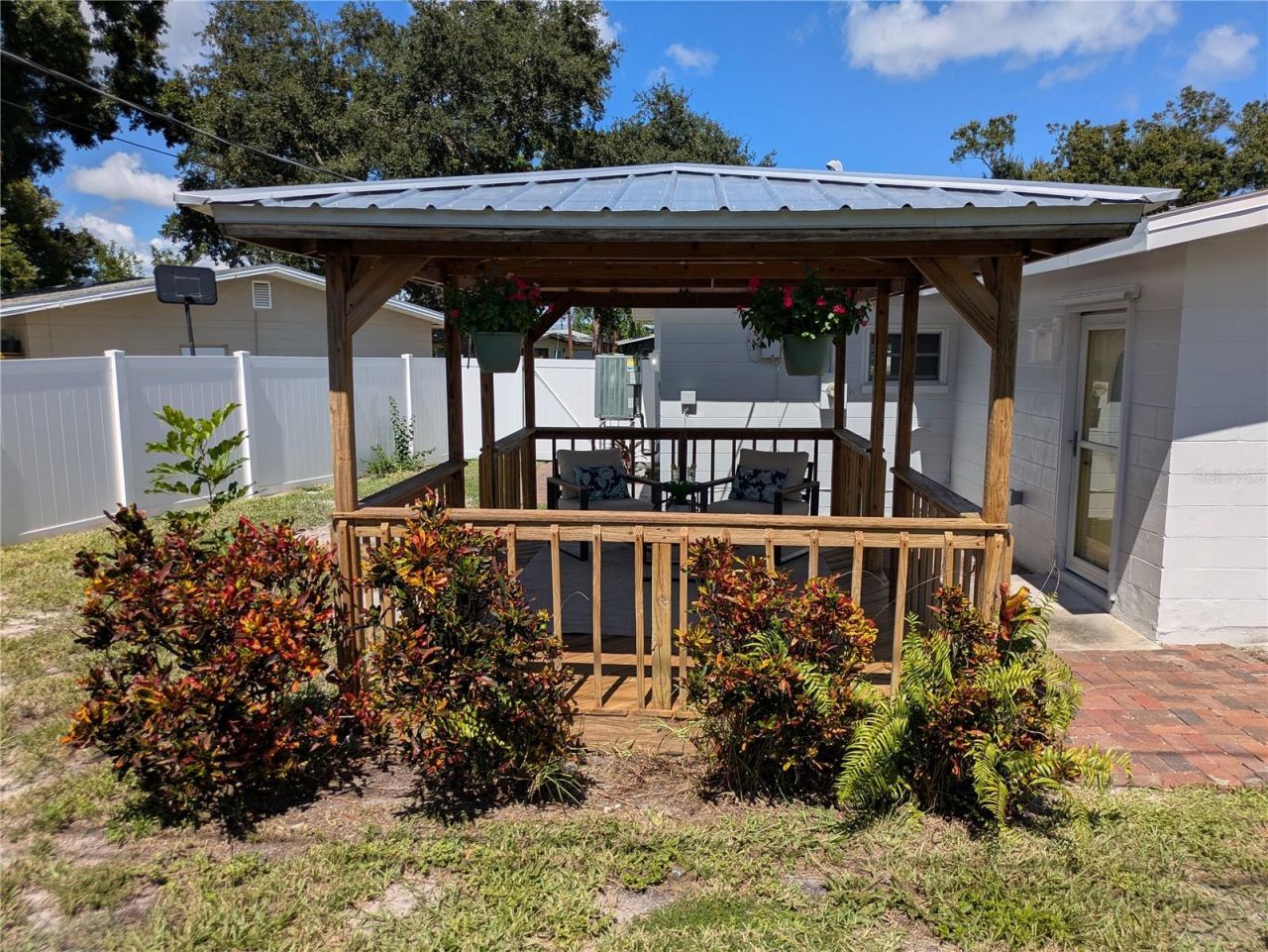 3641 Beach Drive Se, Saint Petersburg, FL 33705 Photo