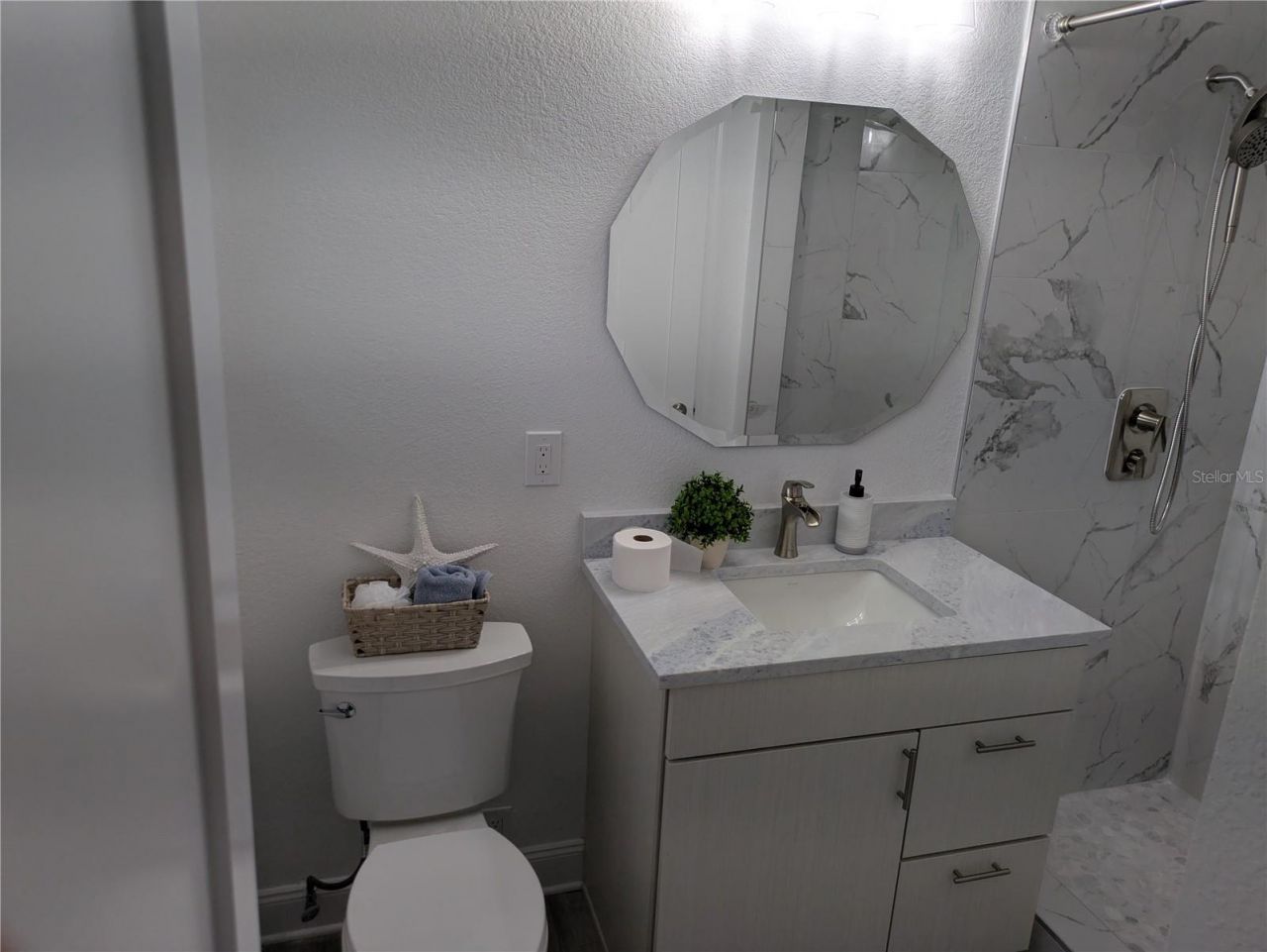 3641 Beach Drive Se, Saint Petersburg, FL 33705 Photo