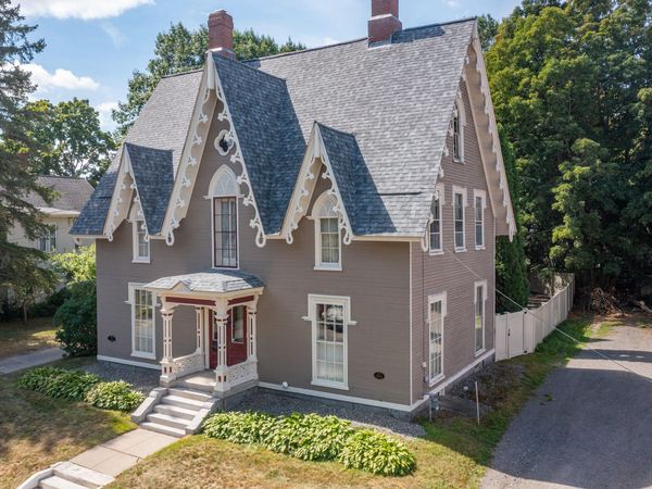 35 High Street, Old Town, ME 04468