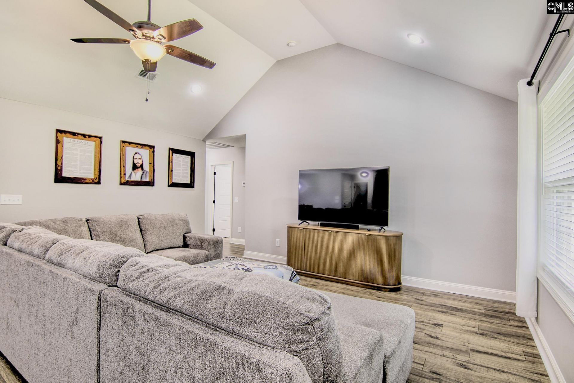 420 Wendemere Drive Photo 10