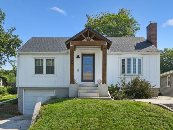 306 N Main Street , Port Byron, IL 61275