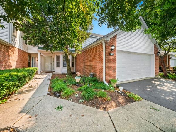 115 Hemstead Street , Lake Bluff, IL 60044