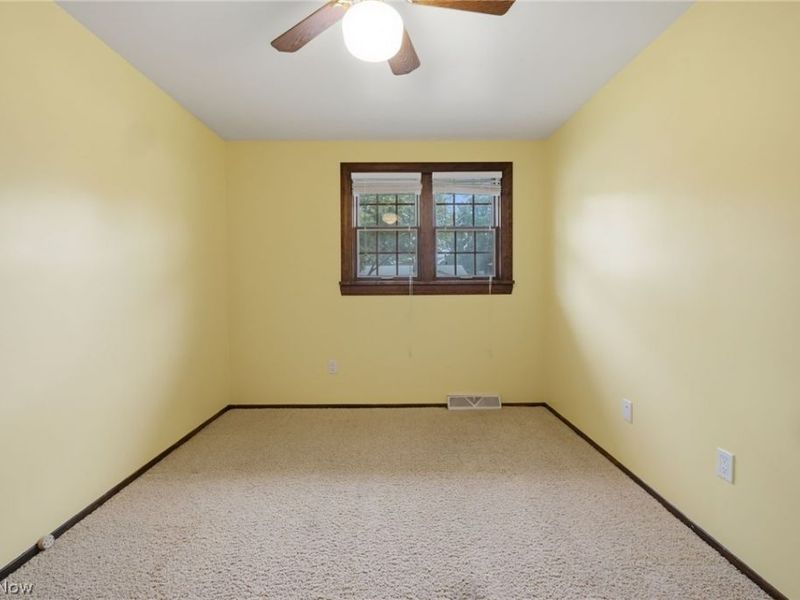 6504 Kingsdale Boulevard, Parma Heights, OH 44130 Photo 14