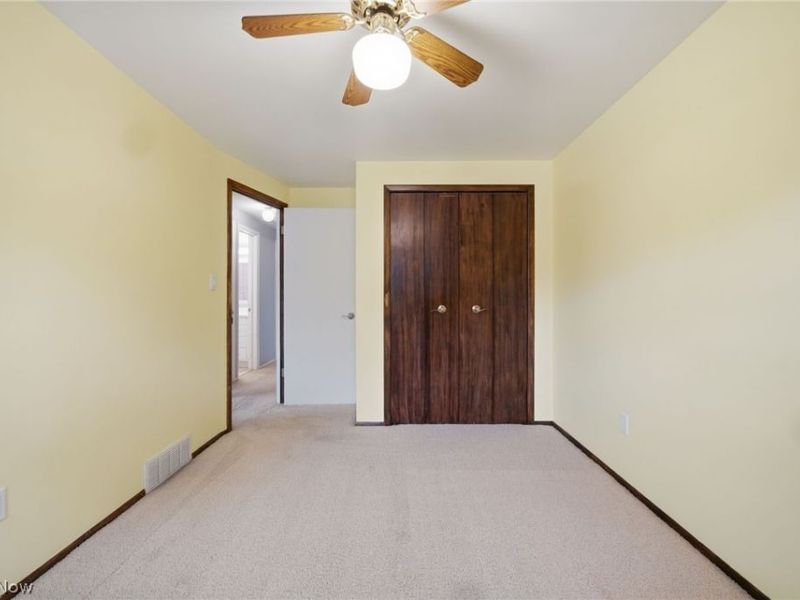 6504 Kingsdale Boulevard, Parma Heights, OH 44130 Photo 15