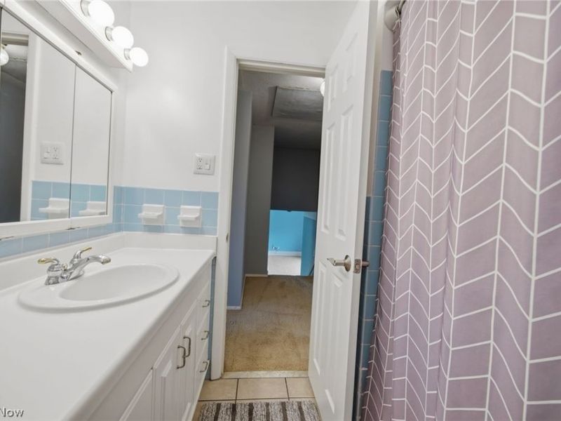 6504 Kingsdale Boulevard, Parma Heights, OH 44130 Photo 23
