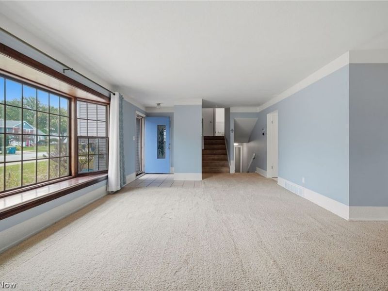 6504 Kingsdale Boulevard, Parma Heights, OH 44130 Photo 3