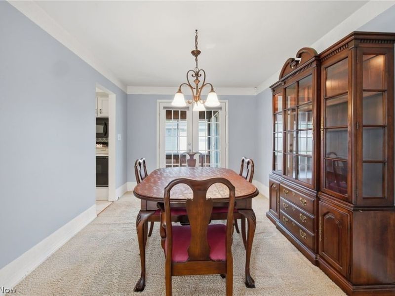 6504 Kingsdale Boulevard, Parma Heights, OH 44130 Photo 5