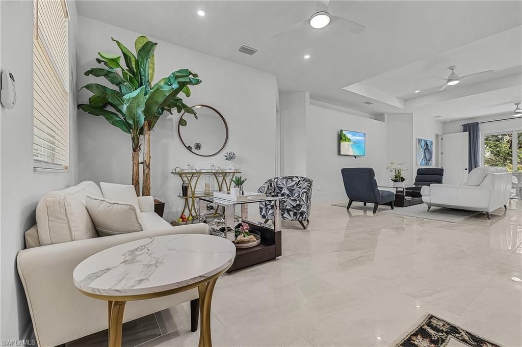 2499 Pine St, Naples, FL 34112 Photo