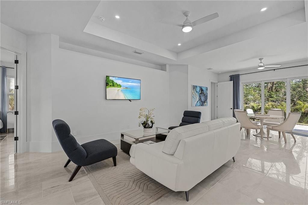 2499 Pine St, Naples, FL 34112 Photo