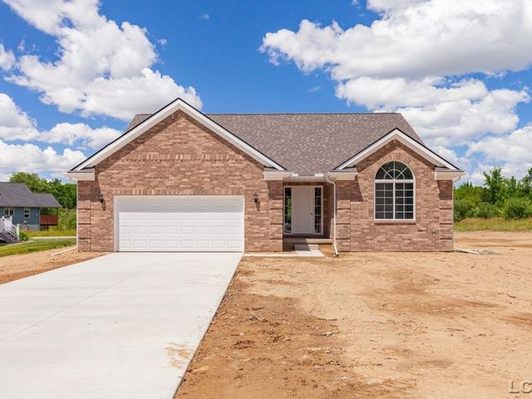 3578 Serra , Tecumseh, MI 49286