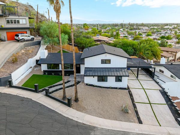 1315 E ECHO Lane, Phoenix, AZ 85020