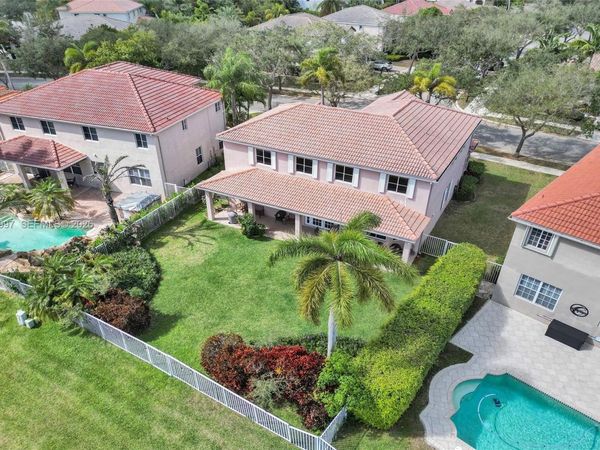 3892 Falcon Ridge Cir , Weston, FL 33331