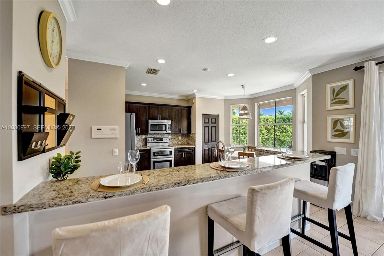 3892 Falcon Ridge Cir, Weston, FL 33331 Photo