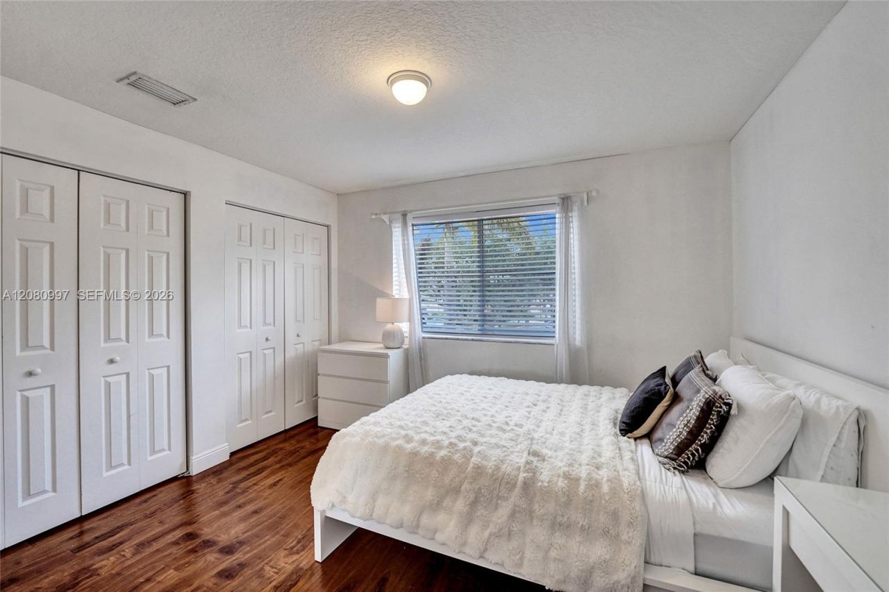 3892 Falcon Ridge Cir, Weston, FL 33331 Photo