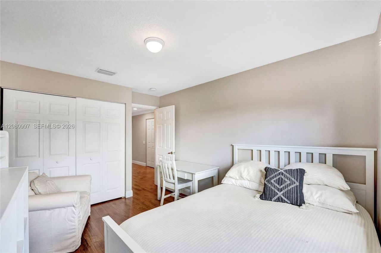 3892 Falcon Ridge Cir, Weston, FL 33331 Photo