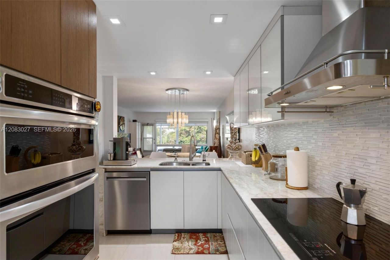 1000 SW 12th St , Unit 203, Fort Lauderdale, FL 33315 Photo