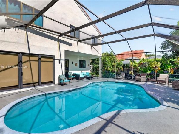 7320 NW 68th Way, Parkland, FL 33067