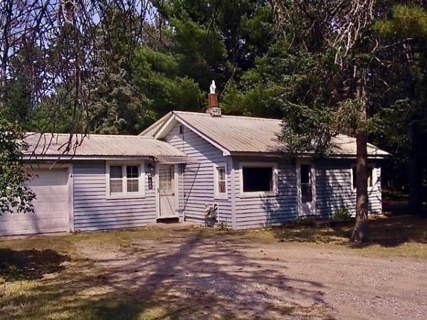 6252 Old Lake Road, Grayling, MI 49738