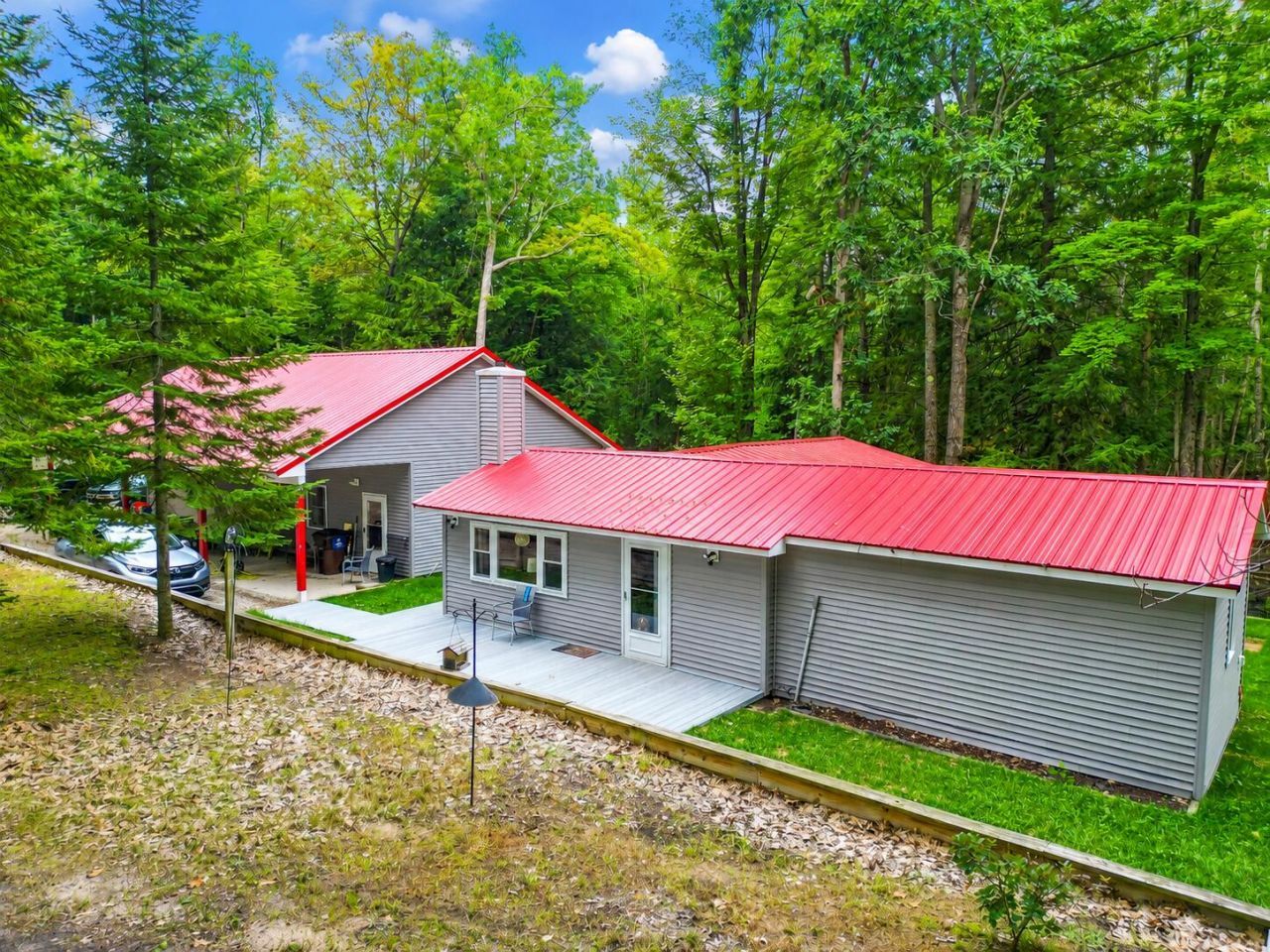 527 Eagles Nest Road, Indian River, MI 49749 Main Photo