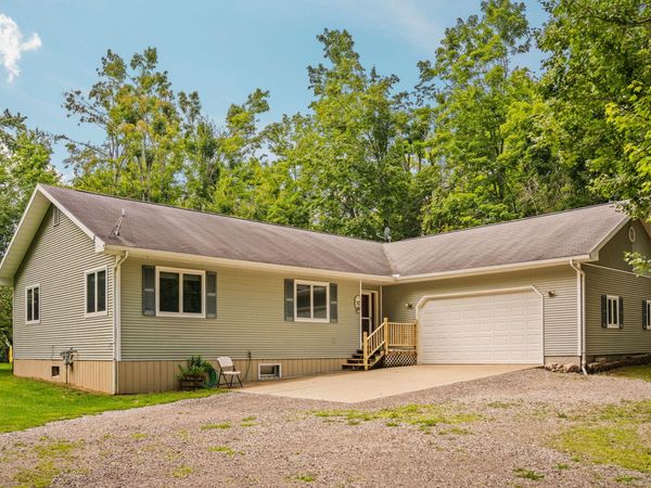 2099 Deepwoods Drive, Gaylord, MI 49735