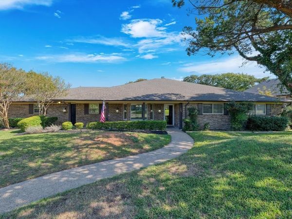 705 Poage Drive, Woodway, TX 76712