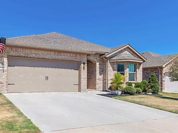 1904 Gill Star Drive, Haslet, TX 76052