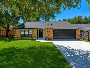 4432 Windwillow Court, Fort Worth, TX 76137