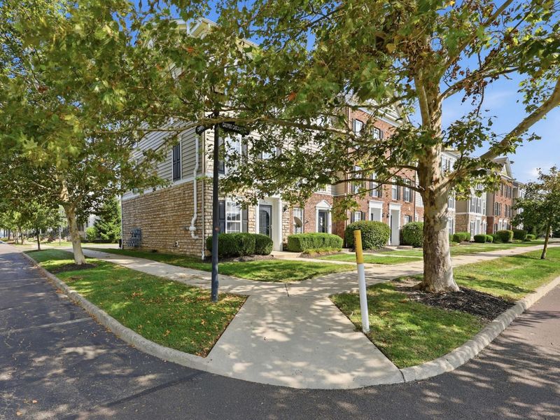 5354 Calypso Cascades Drive , Unit 63, Dublin, OH 43016 Photo 3