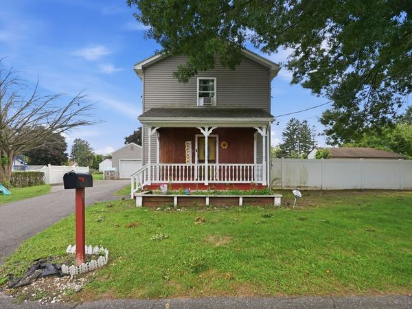 69 Arthur St, Chicopee, MA 01013