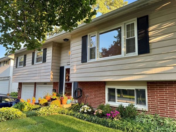 1205 E Ironwood Drive , Mount Prospect, IL 60056
