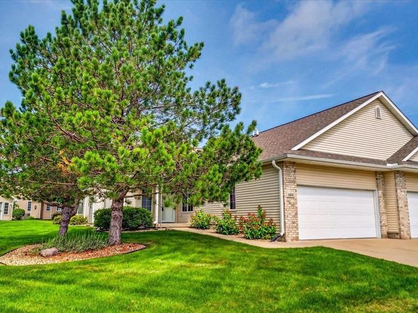 604 Springbrook Circle, Deforest, WI 53532