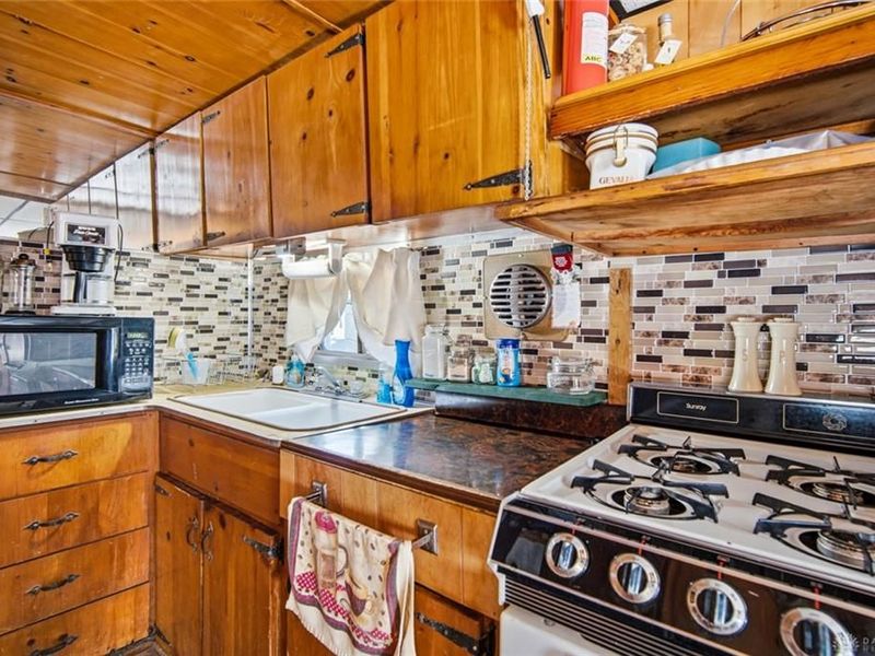 9046 Oatman Drive, Lakeview, OH 43331 Photo 8