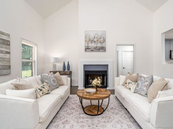 1412 Iron Bridge Rd, Columbia, TN 38401