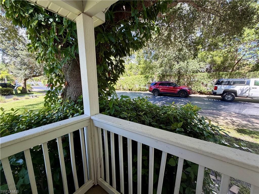 2810 Lakeview Dr , Unit 4, Naples, FL 34112 Photo