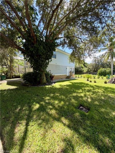 2810 Lakeview Dr , Unit 4, Naples, FL 34112 Photo