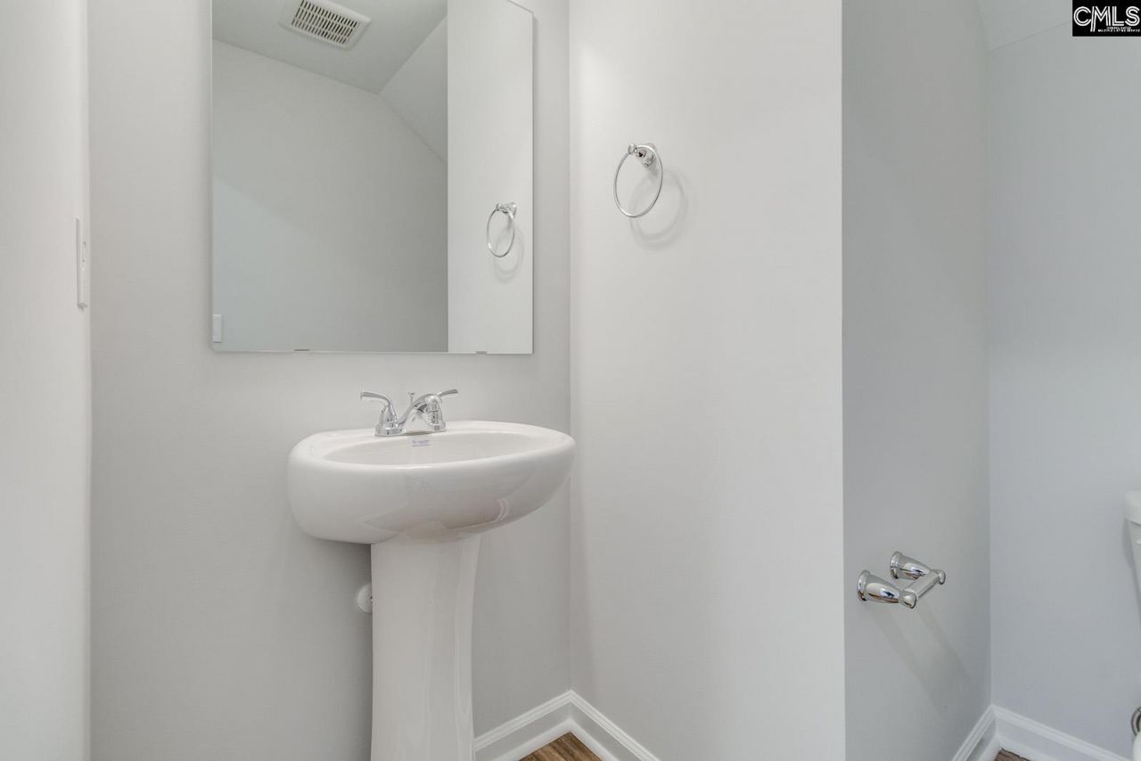 3046 Harborview Drive Photo 12