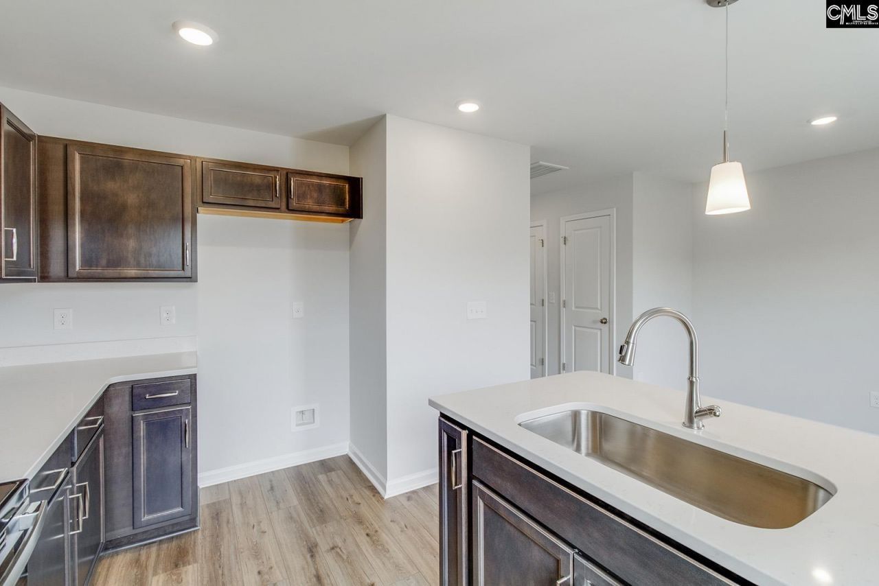 3046 Harborview Drive Photo 9