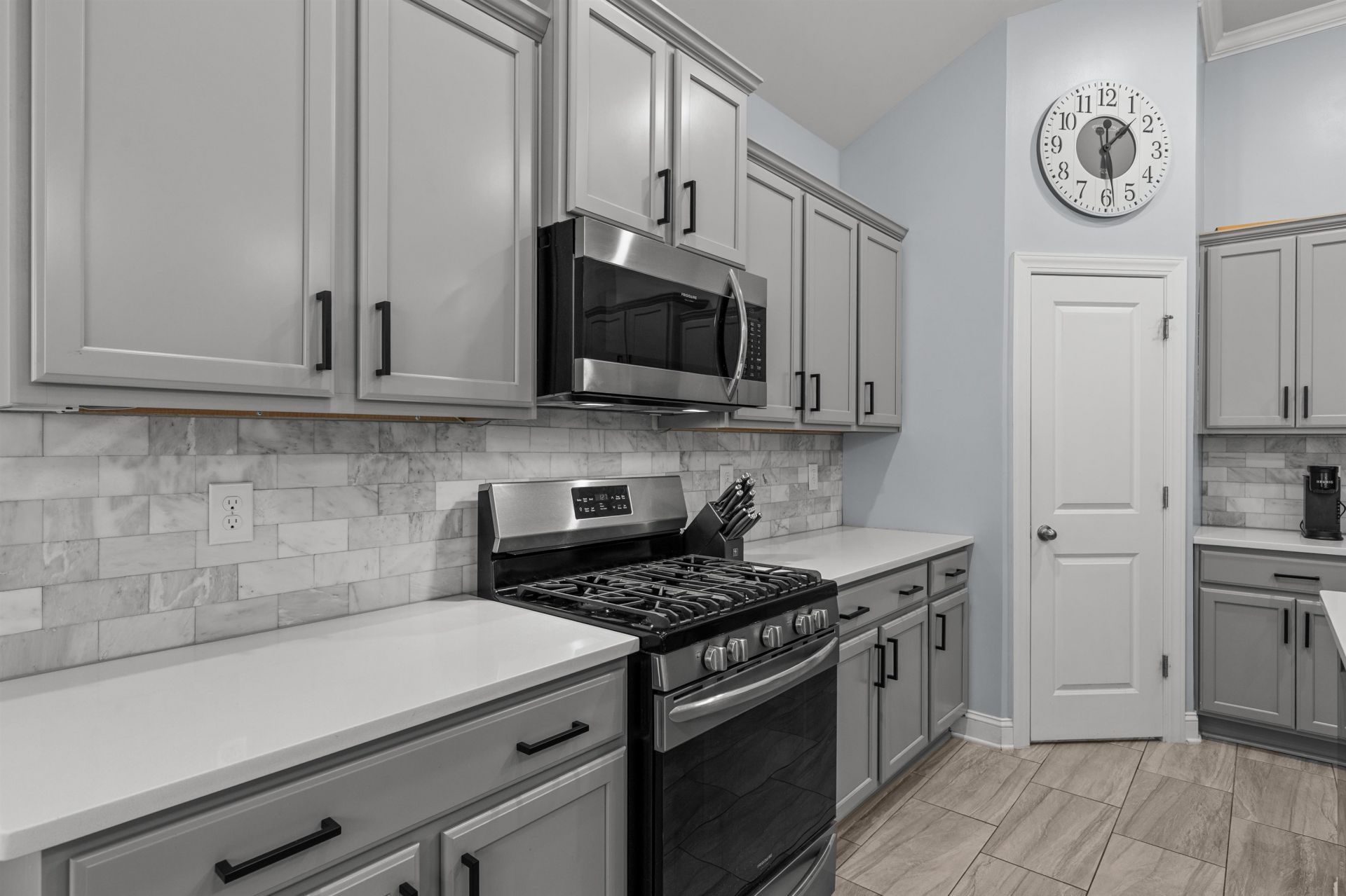1491 Parish Way Photo 16