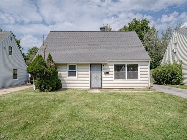 20211 Longbrook Road , Warrensville Heights, OH 44128