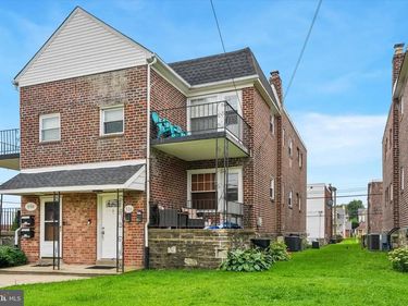 536 HOFFNAGLE , PHILADELPHIA, PA 19111