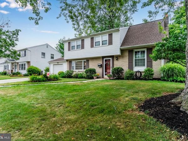 4607 DANBURY ROAD, HARRISBURG, PA 17109
