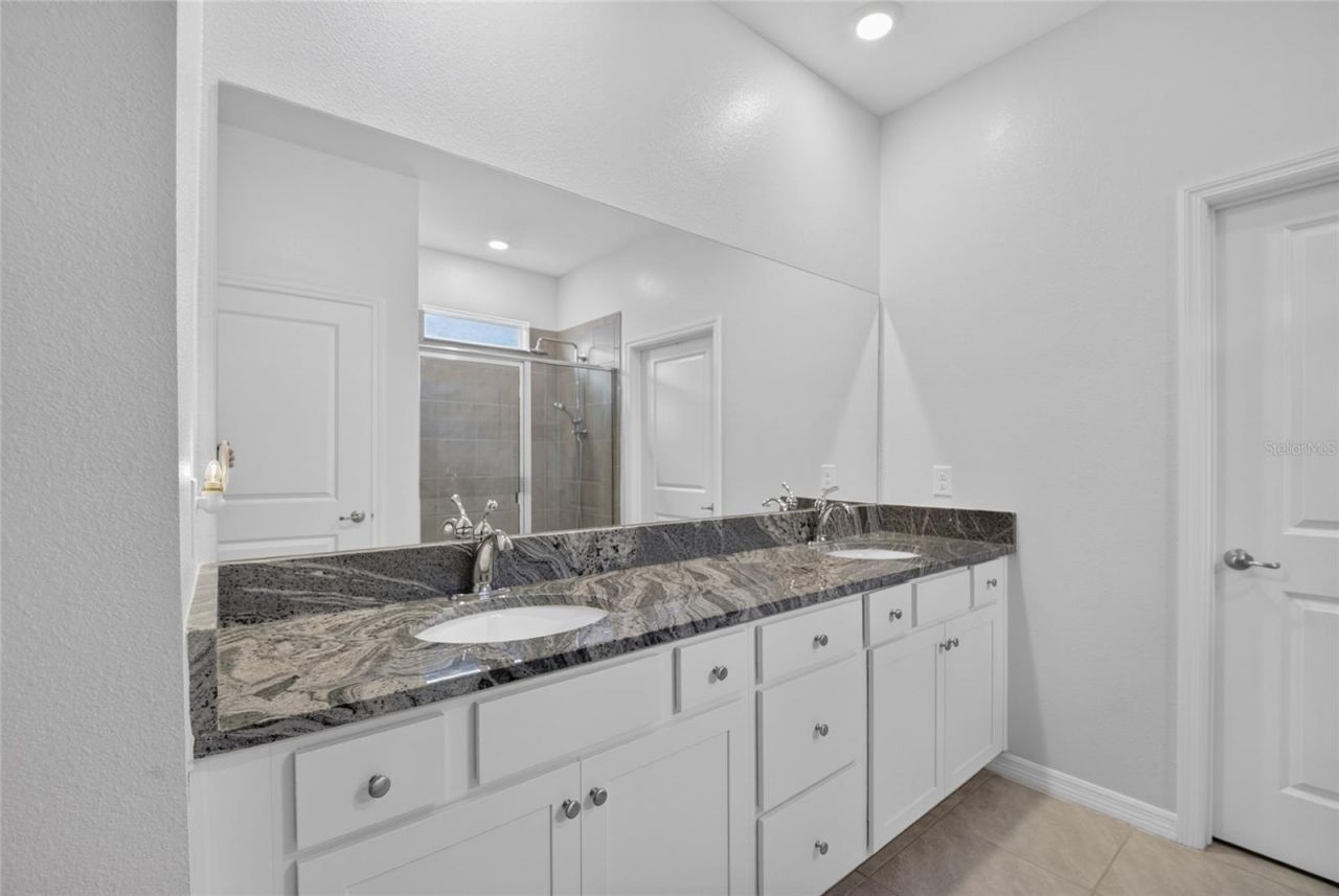 5232 NW 43rd Lane Road, Ocala, FL 34482 Photo