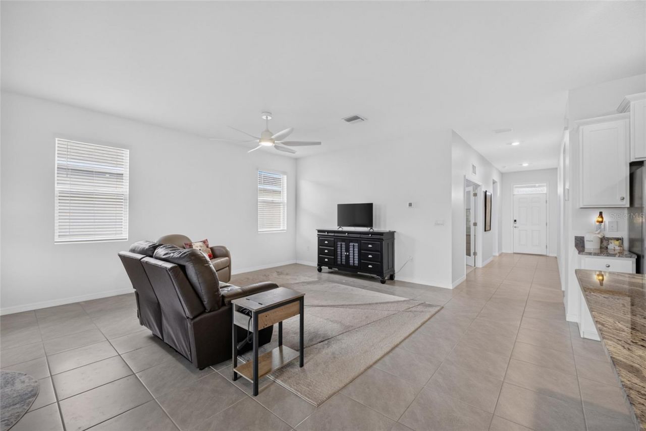 5232 NW 43rd Lane Road, Ocala, FL 34482 Photo