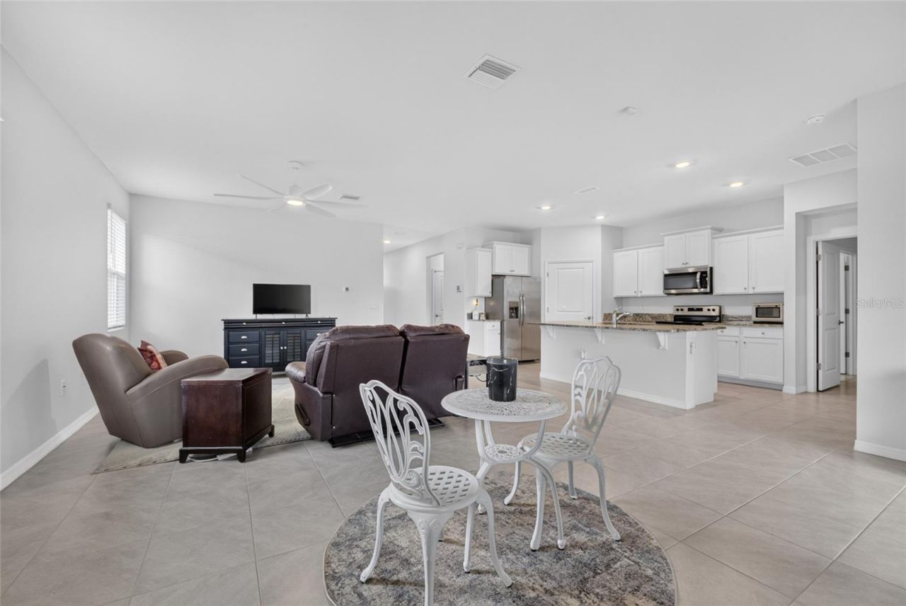 5232 NW 43rd Lane Road, Ocala, FL 34482 Photo